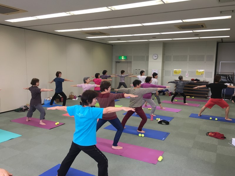 骨盤矯正ヨガ (1)